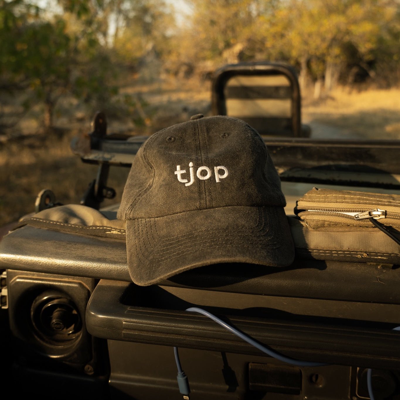 Donkey Cap - Tjop - Donkey Long Tong